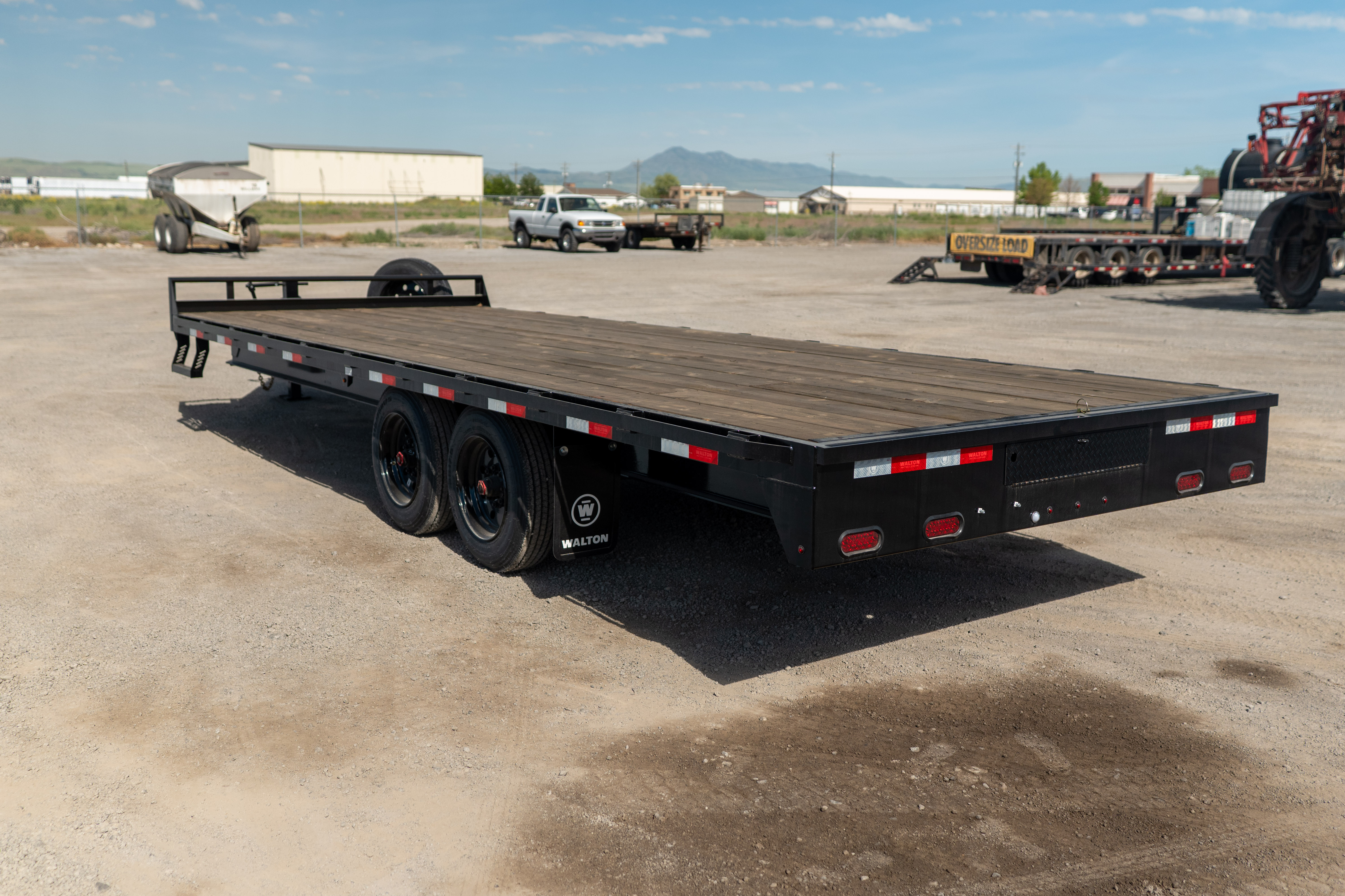 BDE208 — Angled view